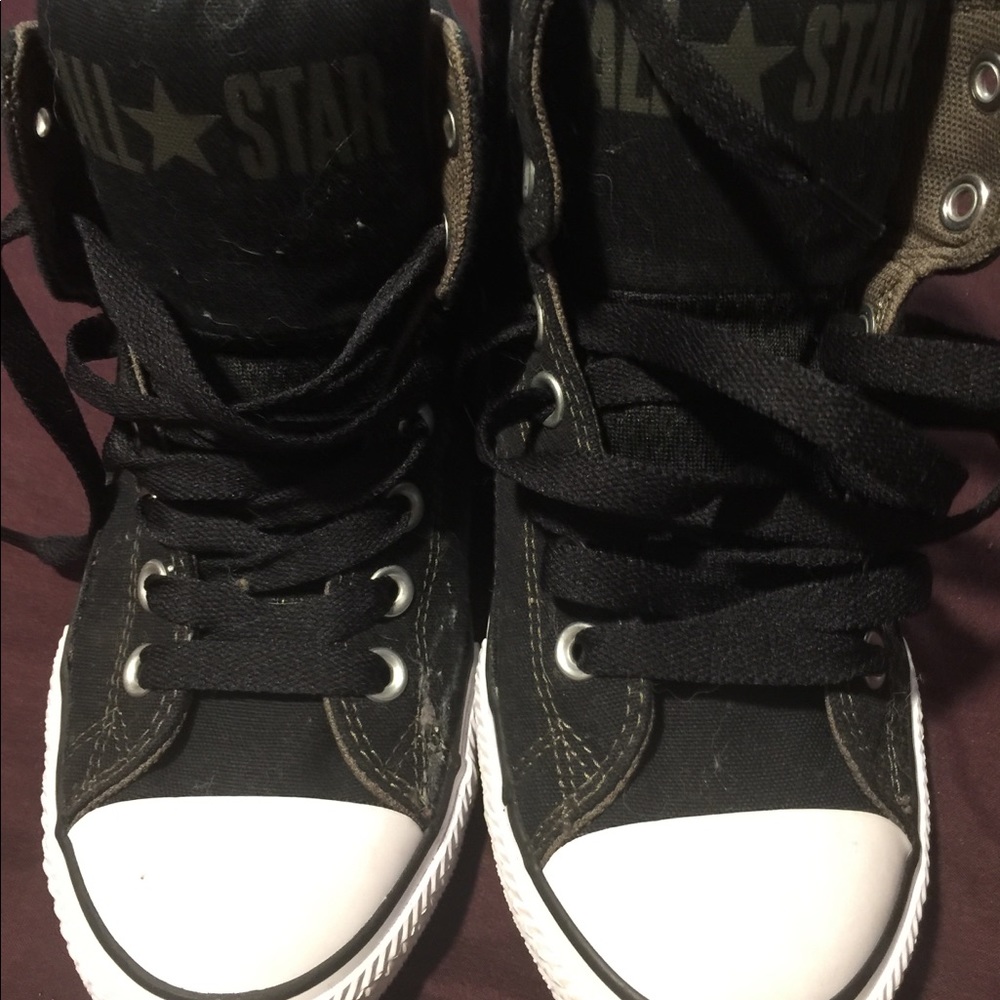 Converse - Picture 2 of 3